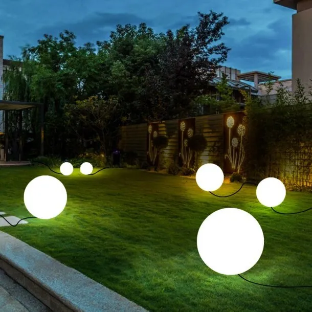 Lampa ogrodowa kula BALL S biała 35 cm - obrazek 2