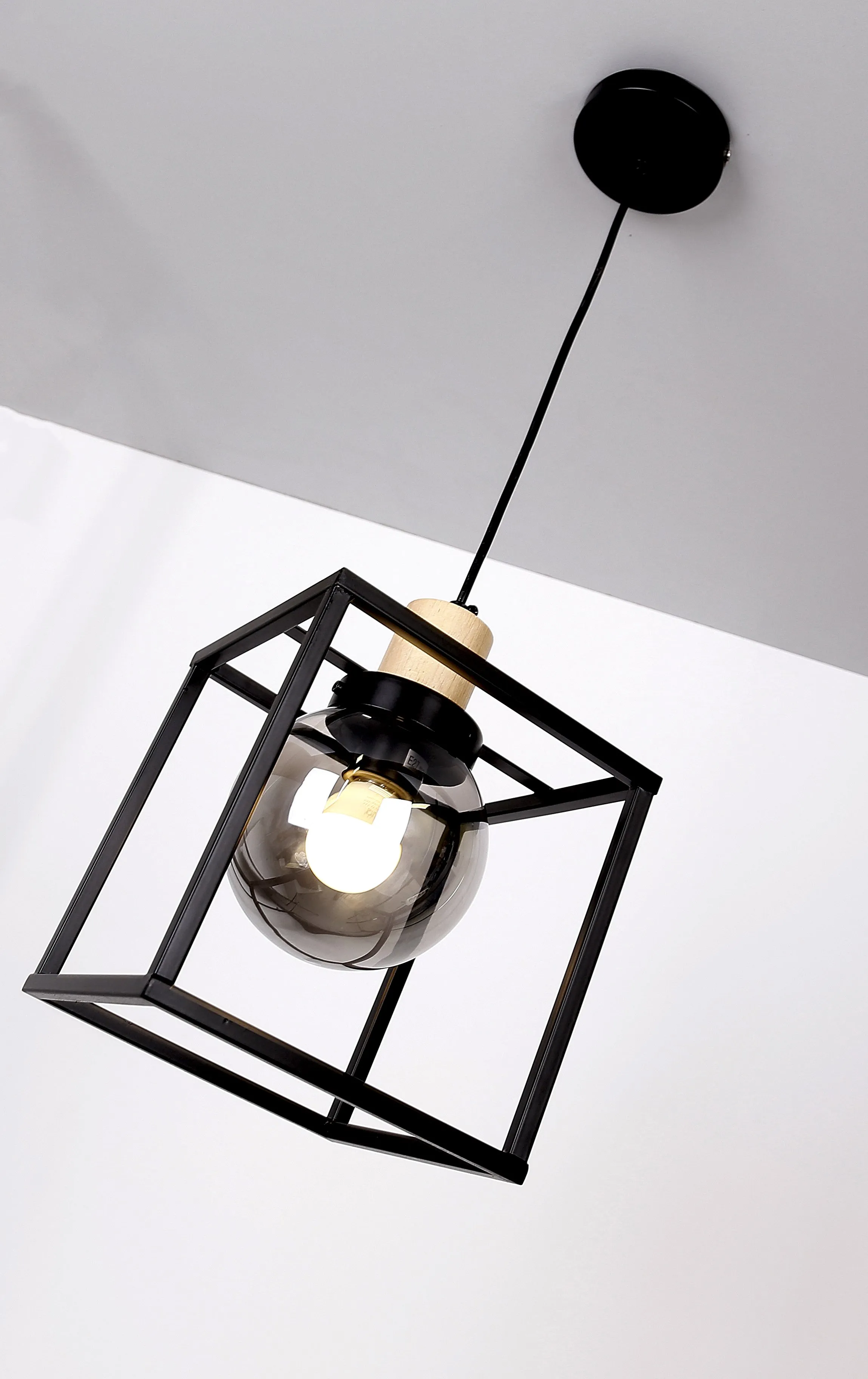 Retro 2 lampa wisząca czarny 1x40w e27 klosz dymiony - obrazek 3