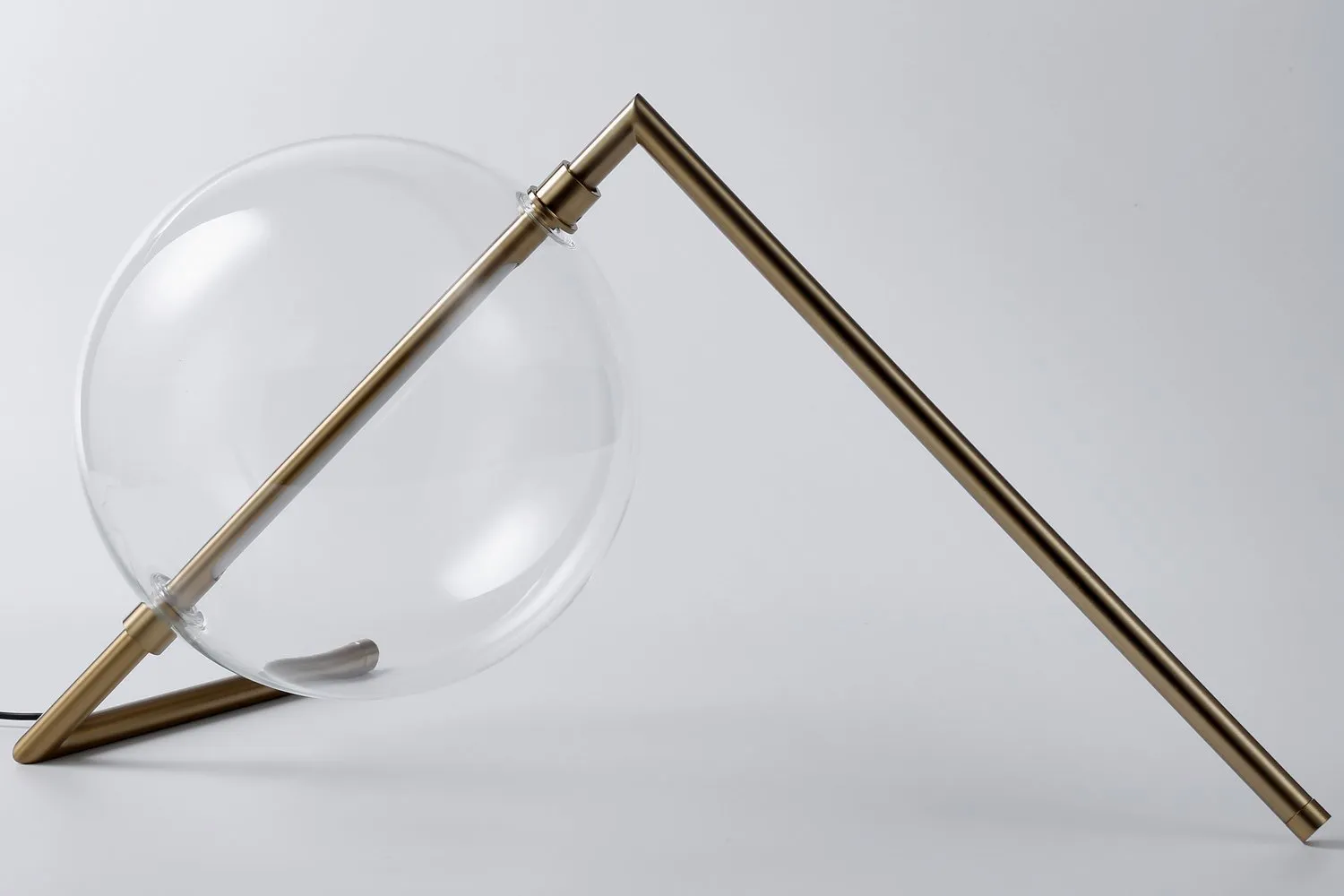 Lampa stołowa AMORE LED złota 25 cm - obrazek 2